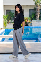 Classic Black Crew Neck T-Shirt – Women's Timeless Cotton